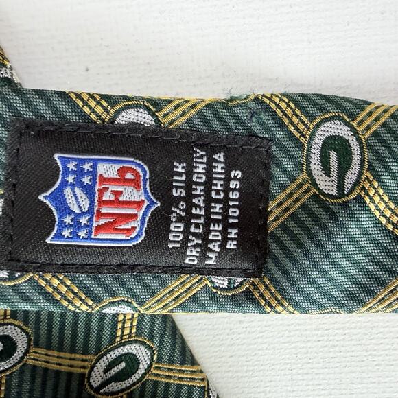 NFL Green Bay Packers Reversible Silk Tie 100% Silk Vintage Logo Pattern - Picture 5 of 16